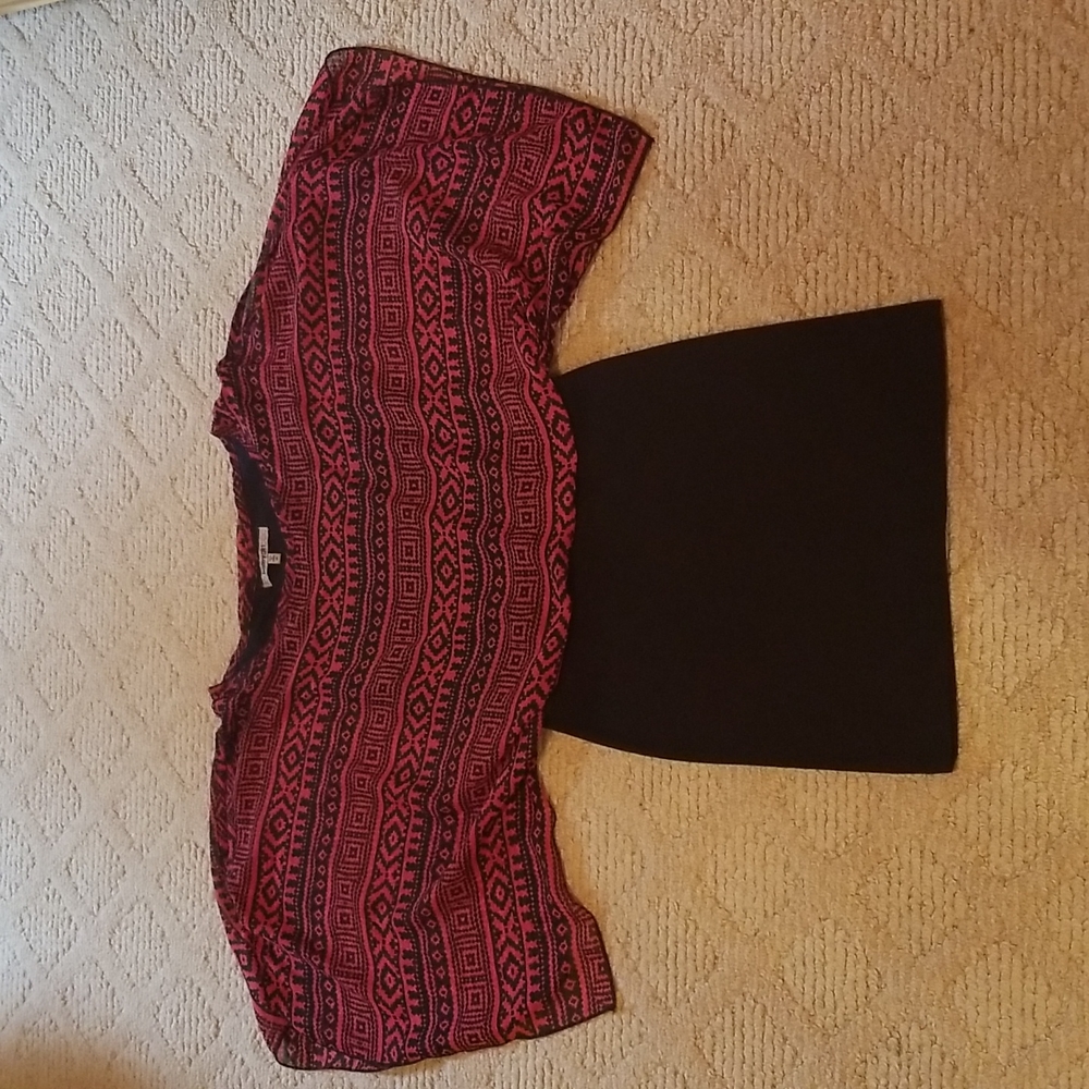 Medium BAILEYGIRL Cold Shoulder Handkerchief Dress. - Picture 7 of 8